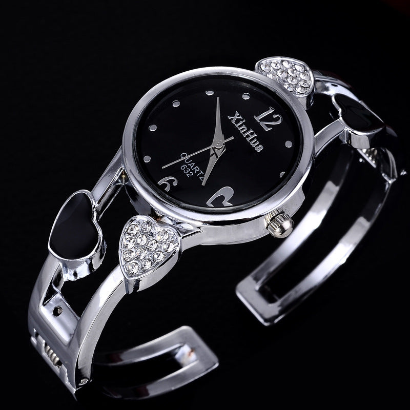 Heart-shaped steel band Women's bracelet watch